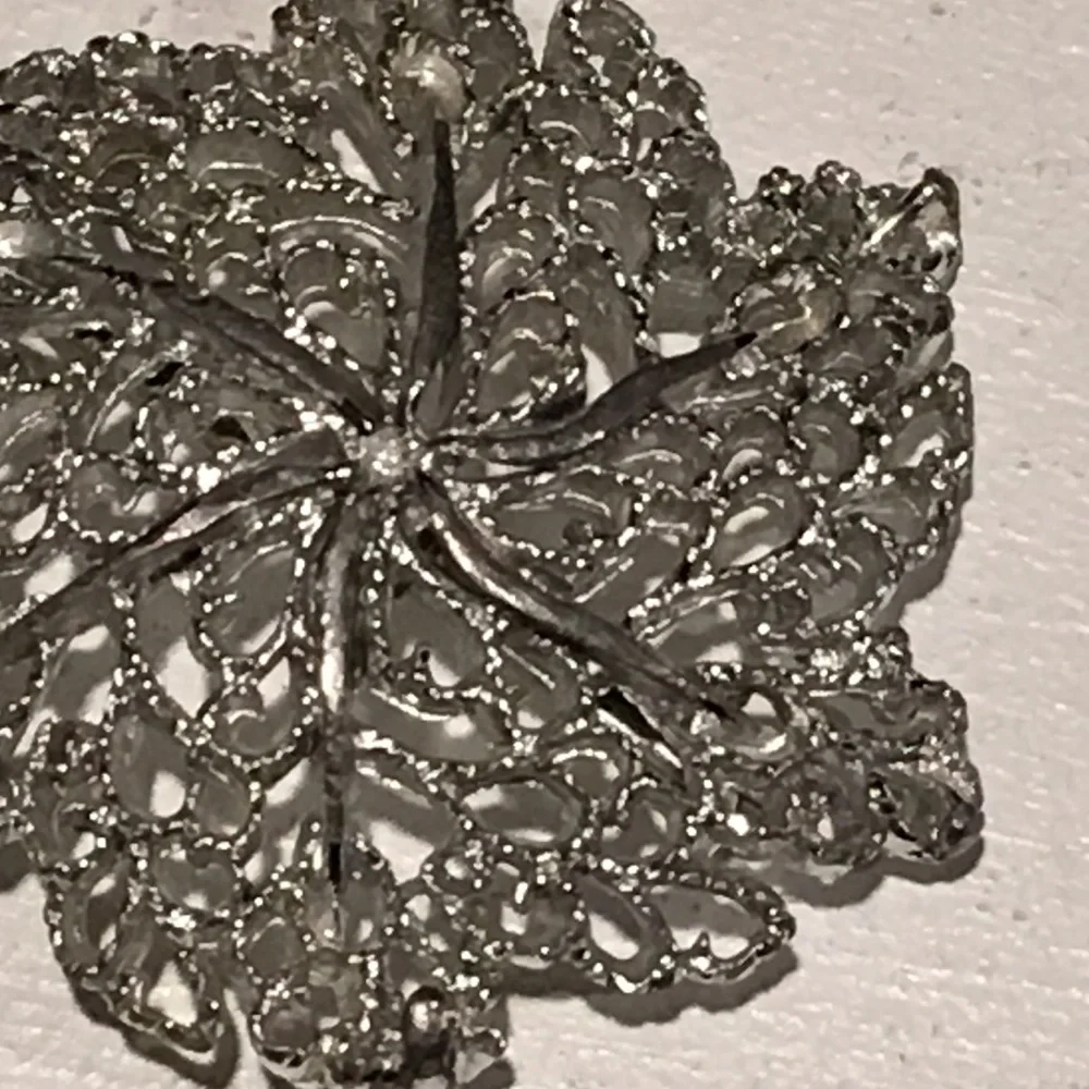 Vintage Gerry's Silver Tone Flower Brooch